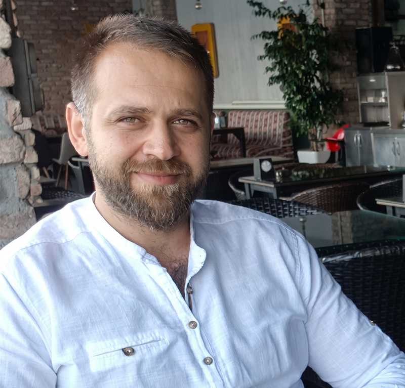 Şeref NACAR